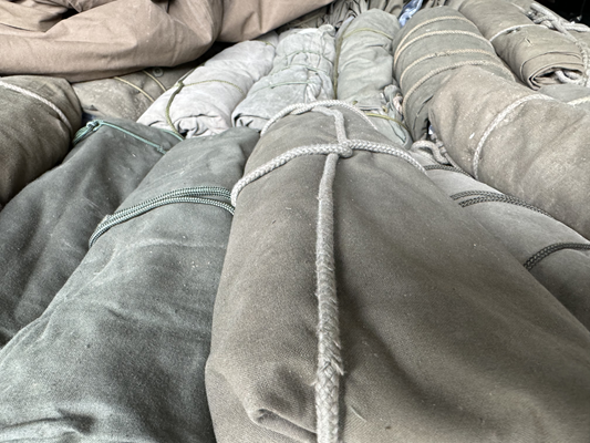 Pup Tent NL stalen haringen en aluminum stokjes