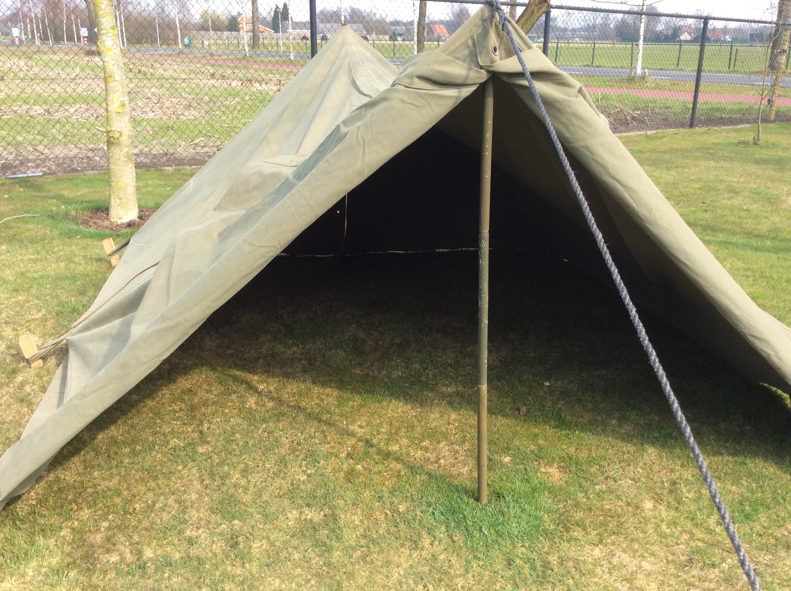 Mijnwerker Kijkgat Stevenson Tent verhuur boogtent, puptent, canvas tent, legertent